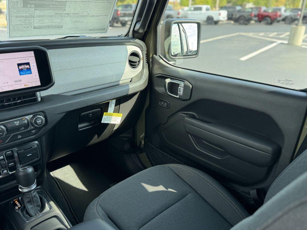 new 2025 Jeep Wrangler car, priced at $39,997
