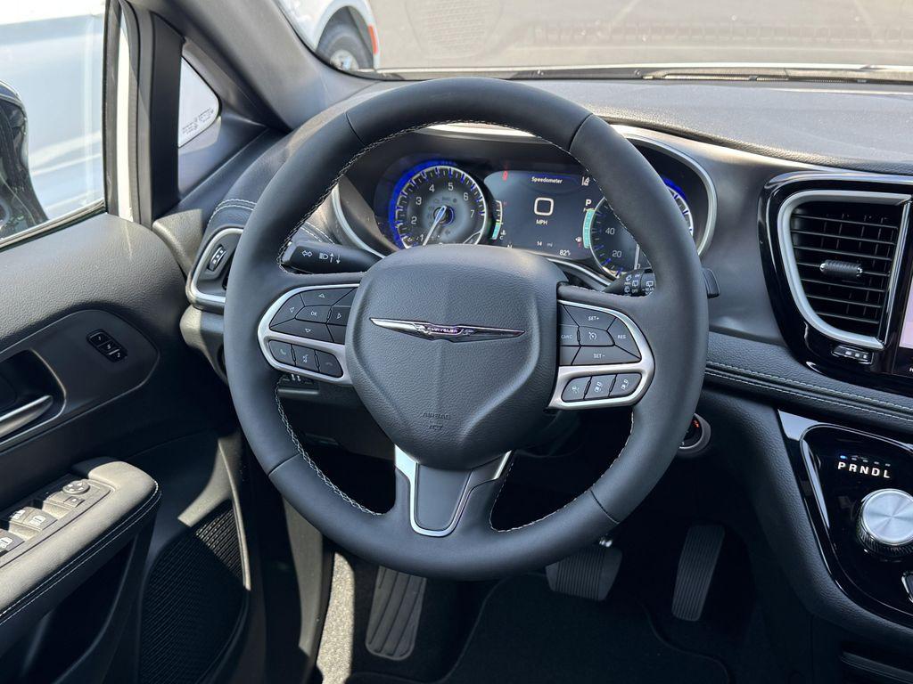 new 2026 Chrysler Pacifica car, priced at $41,080