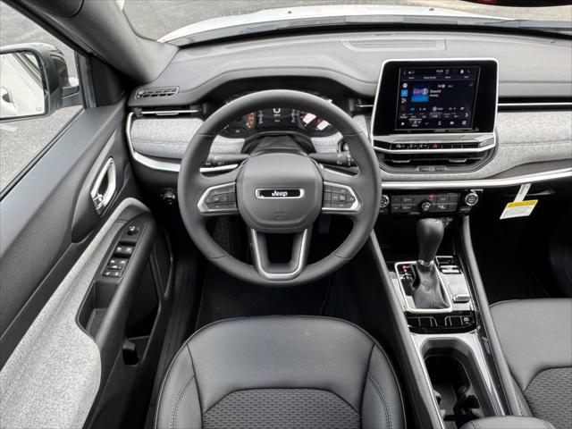 new 2025 Jeep Compass car, priced at $30,165