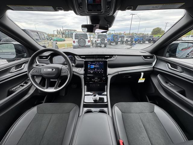 new 2025 Jeep Grand Cherokee L car, priced at $50,175