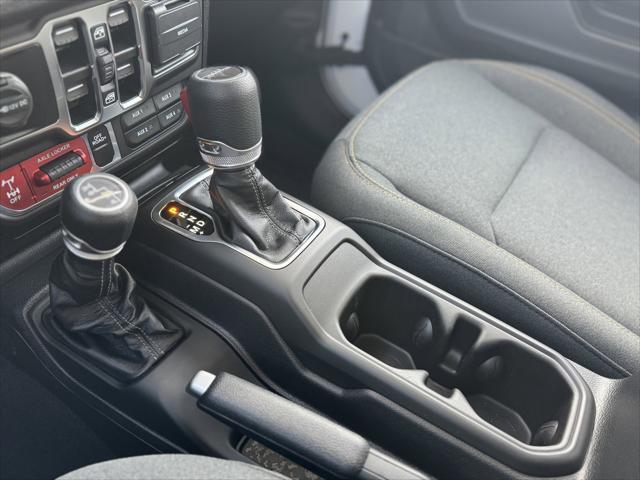 new 2025 Jeep Gladiator car, priced at $51,440