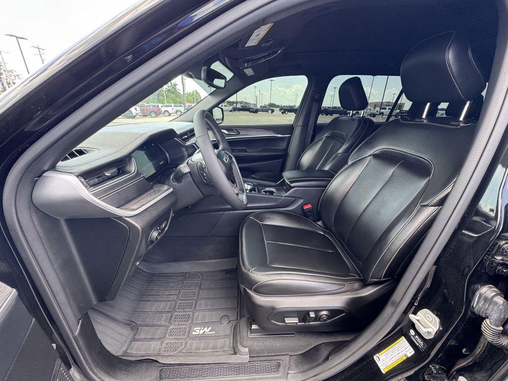 used 2023 Jeep Grand Cherokee L car, priced at $34,978