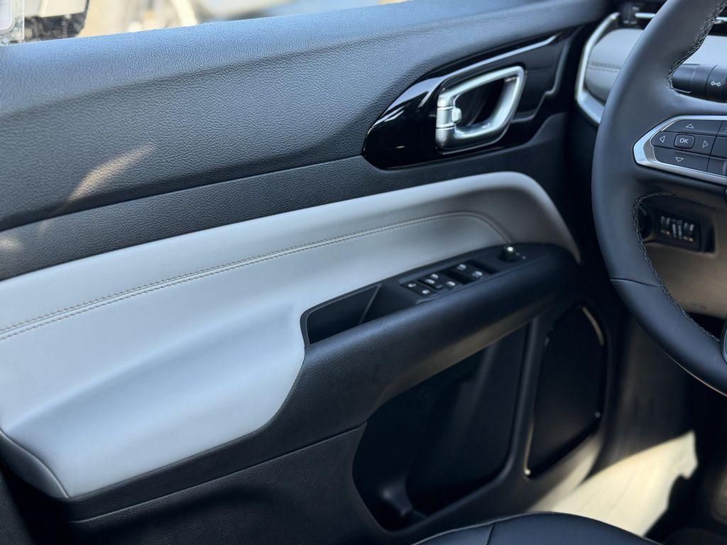 new 2026 Jeep Compass car, priced at $35,110