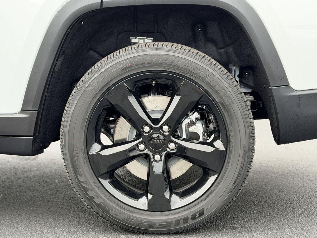 new 2025 Jeep Grand Cherokee L car, priced at $45,532