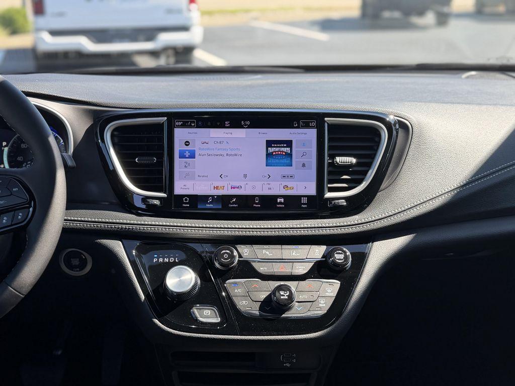 new 2026 Chrysler Pacifica car, priced at $45,127