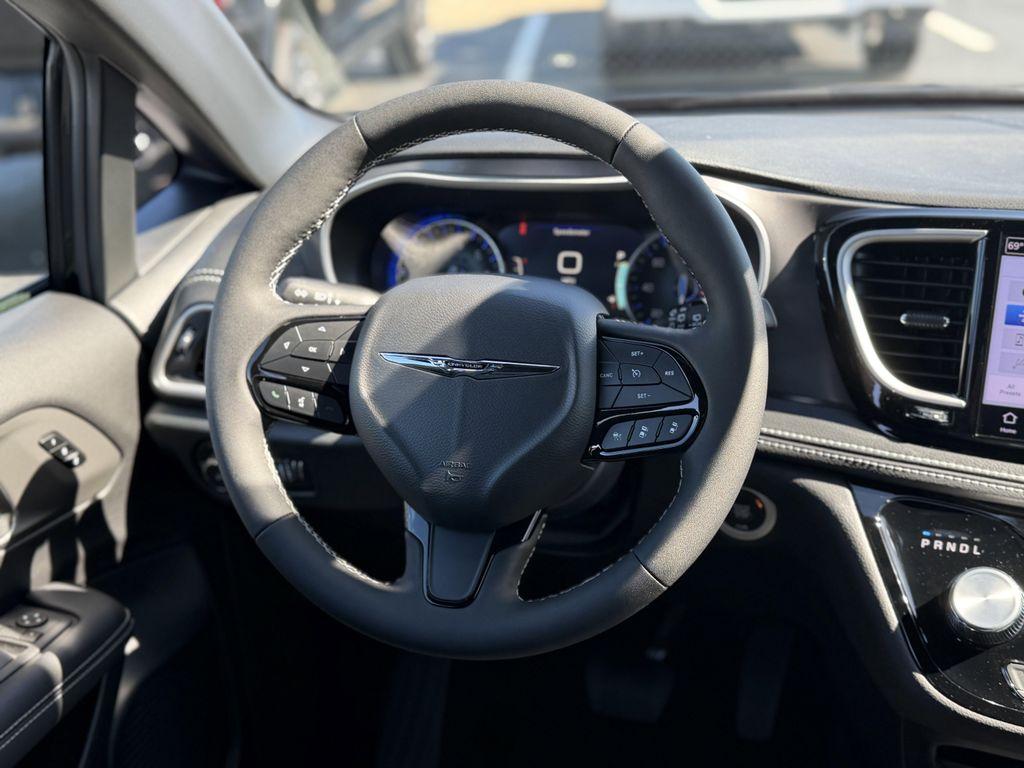new 2026 Chrysler Pacifica car, priced at $45,127