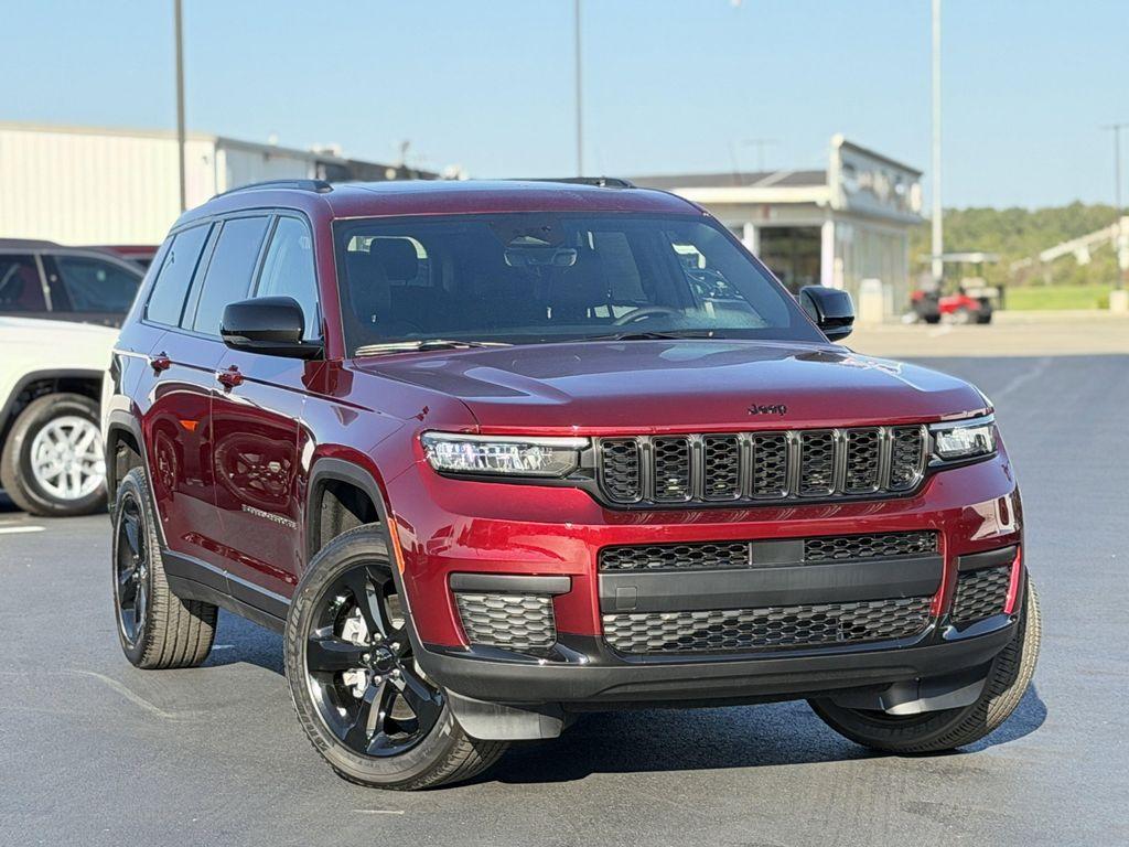 new 2025 Jeep Grand Cherokee L car, priced at $43,568