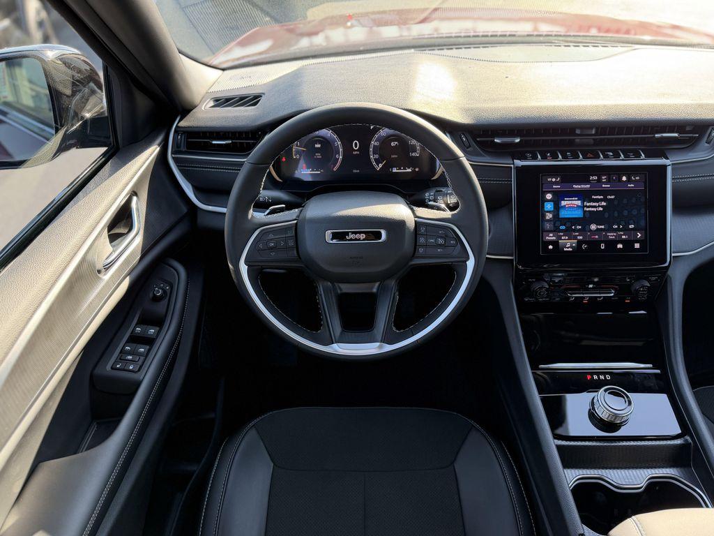new 2025 Jeep Grand Cherokee L car, priced at $43,568