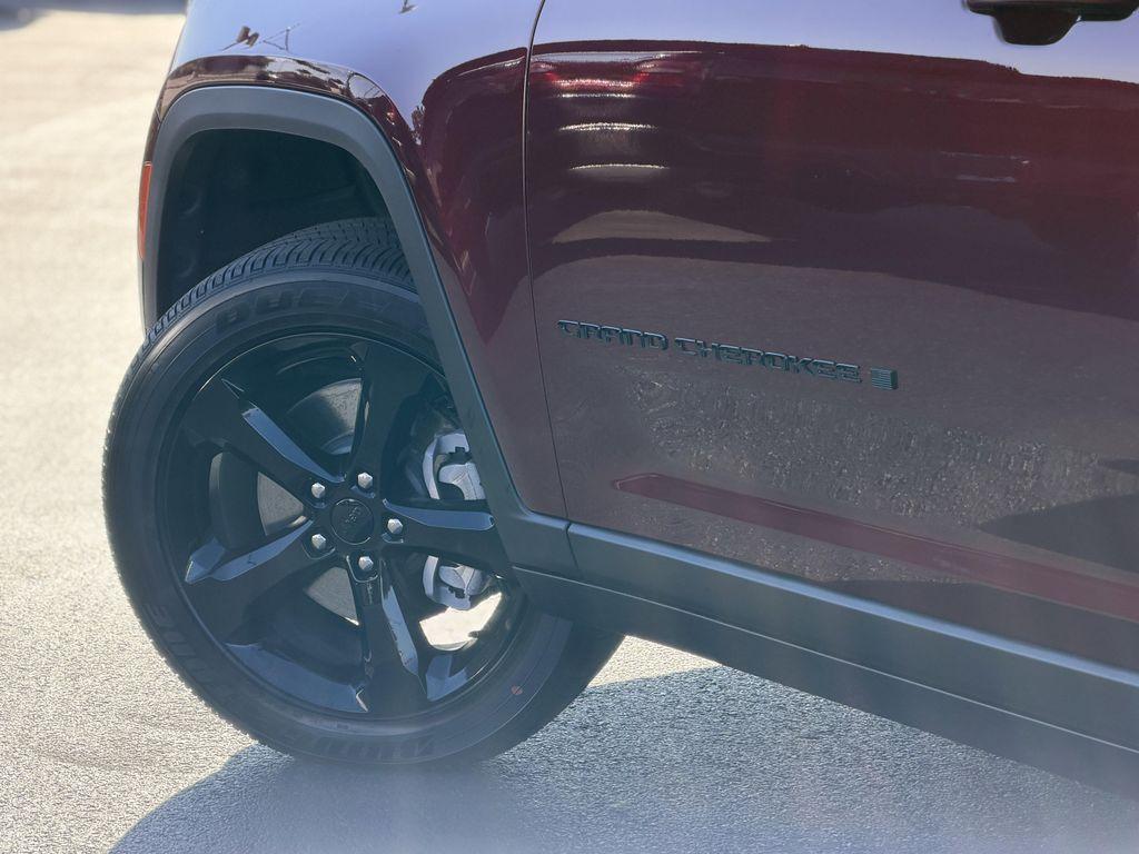 new 2025 Jeep Grand Cherokee L car, priced at $43,568