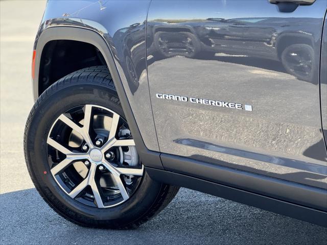 new 2025 Jeep Grand Cherokee L car, priced at $52,110