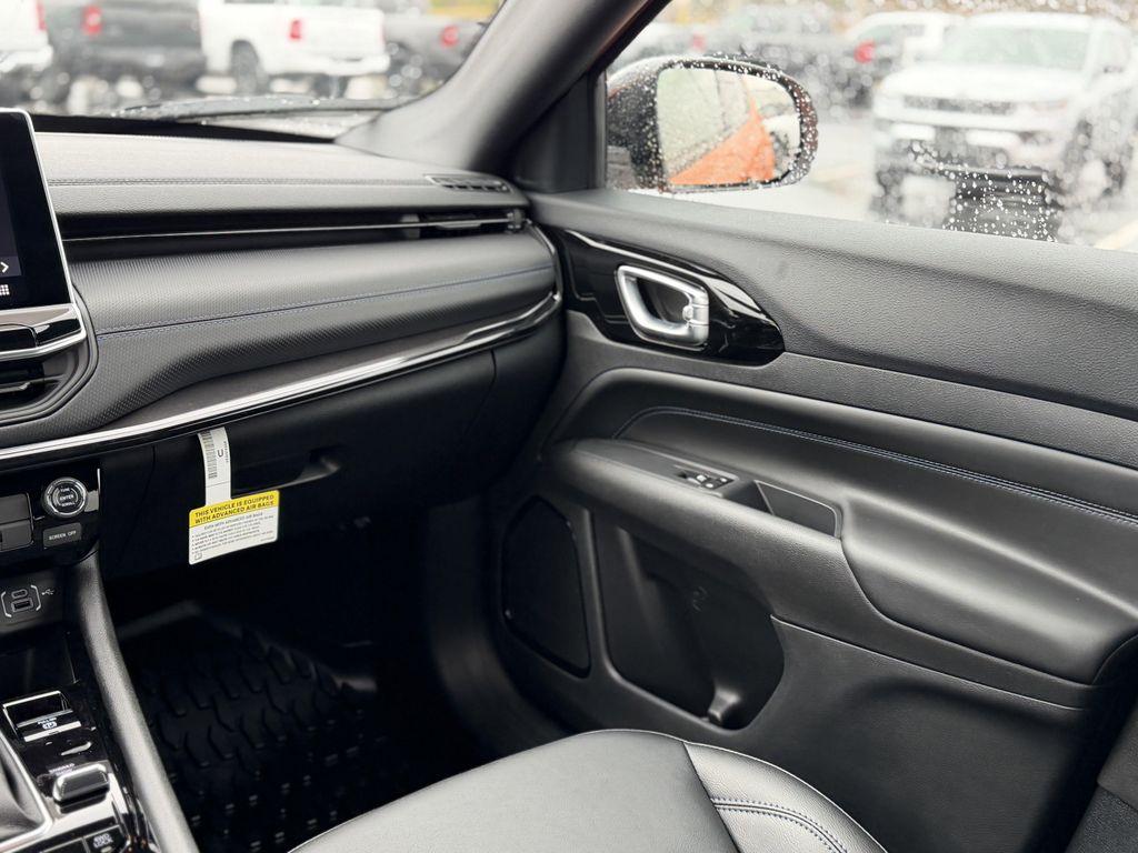 new 2026 Jeep Compass car, priced at $31,650