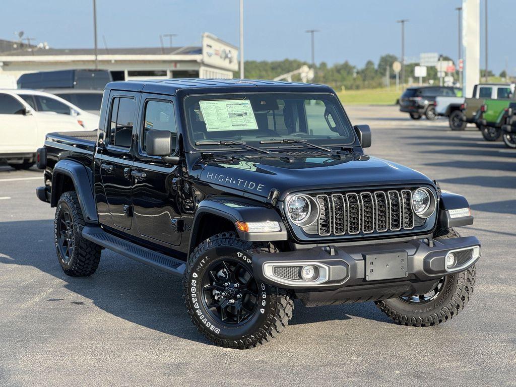 new 2025 Jeep Gladiator car, priced at $45,305