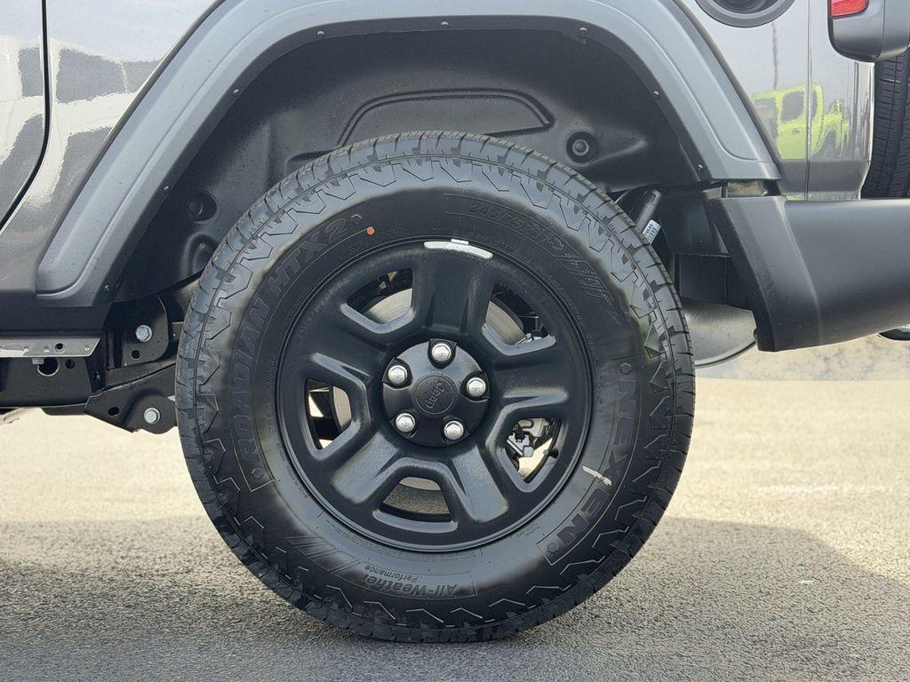 new 2026 Jeep Wrangler car, priced at $38,336