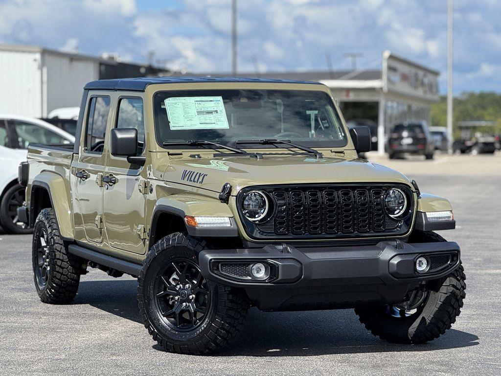 new 2025 Jeep Gladiator car, priced at $46,743