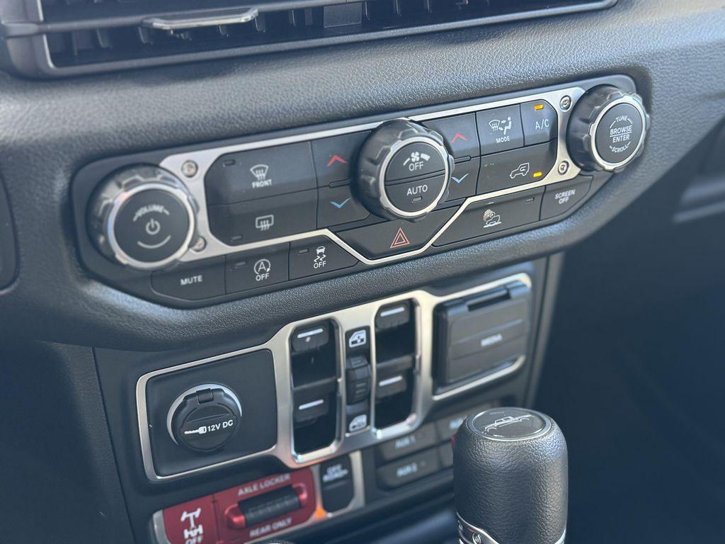 new 2025 Jeep Gladiator car, priced at $46,743