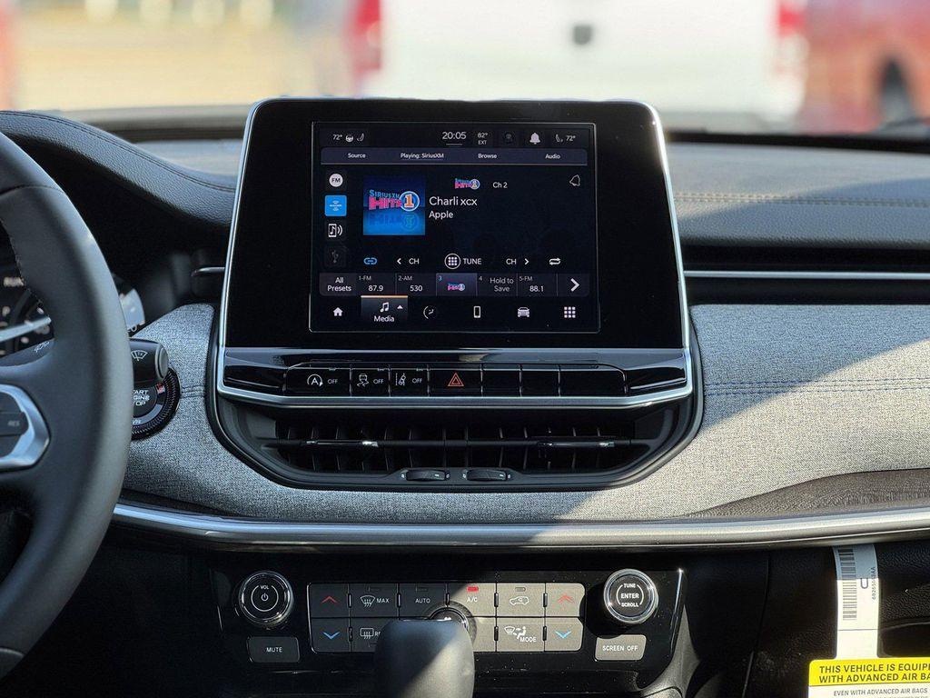 new 2025 Jeep Compass car, priced at $33,035