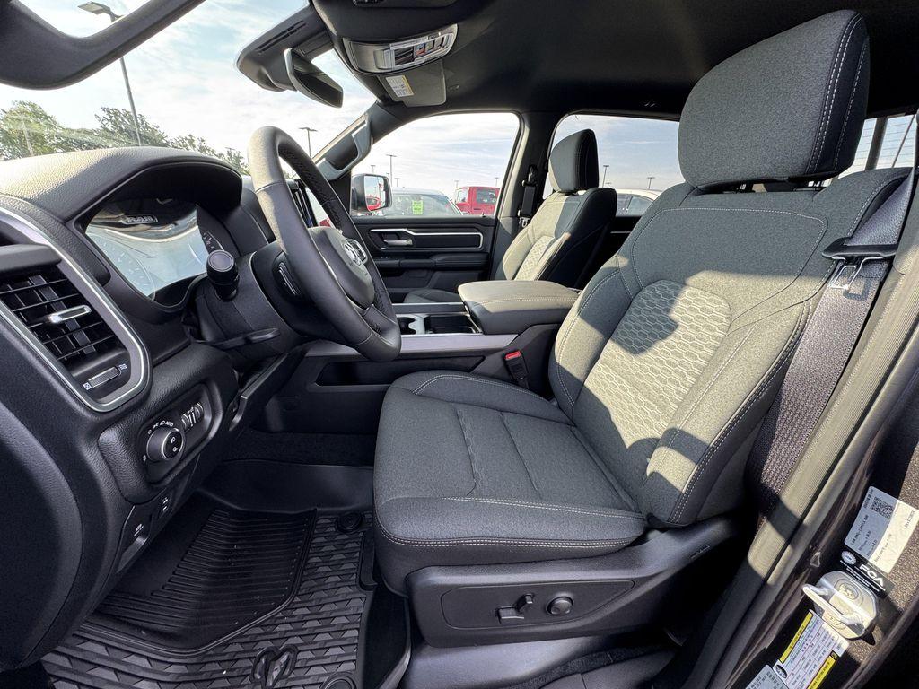 new 2025 Ram 1500 car, priced at $59,825