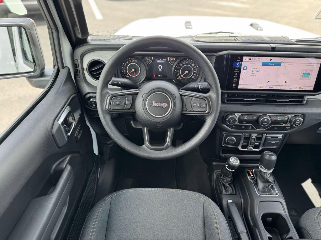 new 2025 Jeep Gladiator car, priced at $38,556