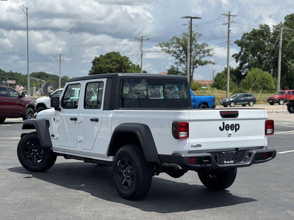new 2025 Jeep Gladiator car, priced at $38,556