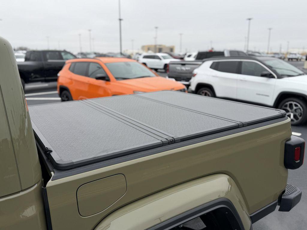 used 2025 Jeep Gladiator car, priced at $39,983