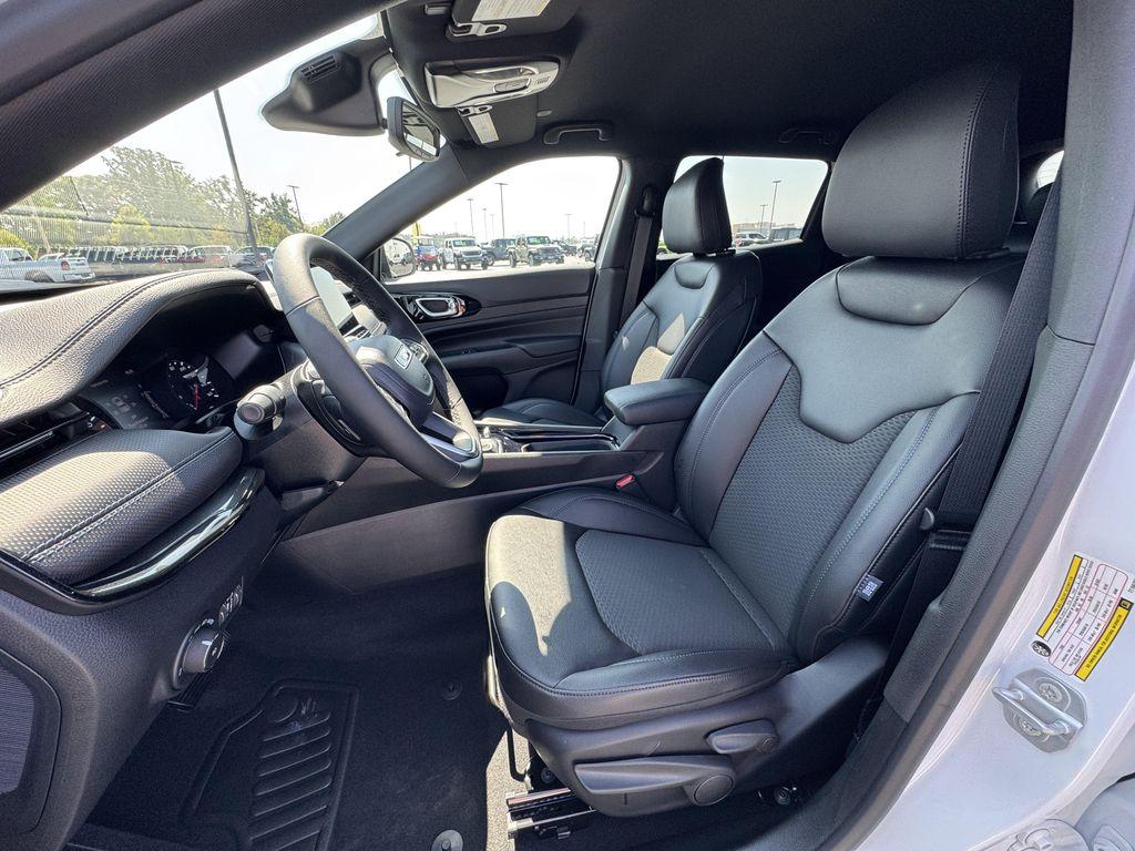 new 2026 Jeep Compass car, priced at $33,160