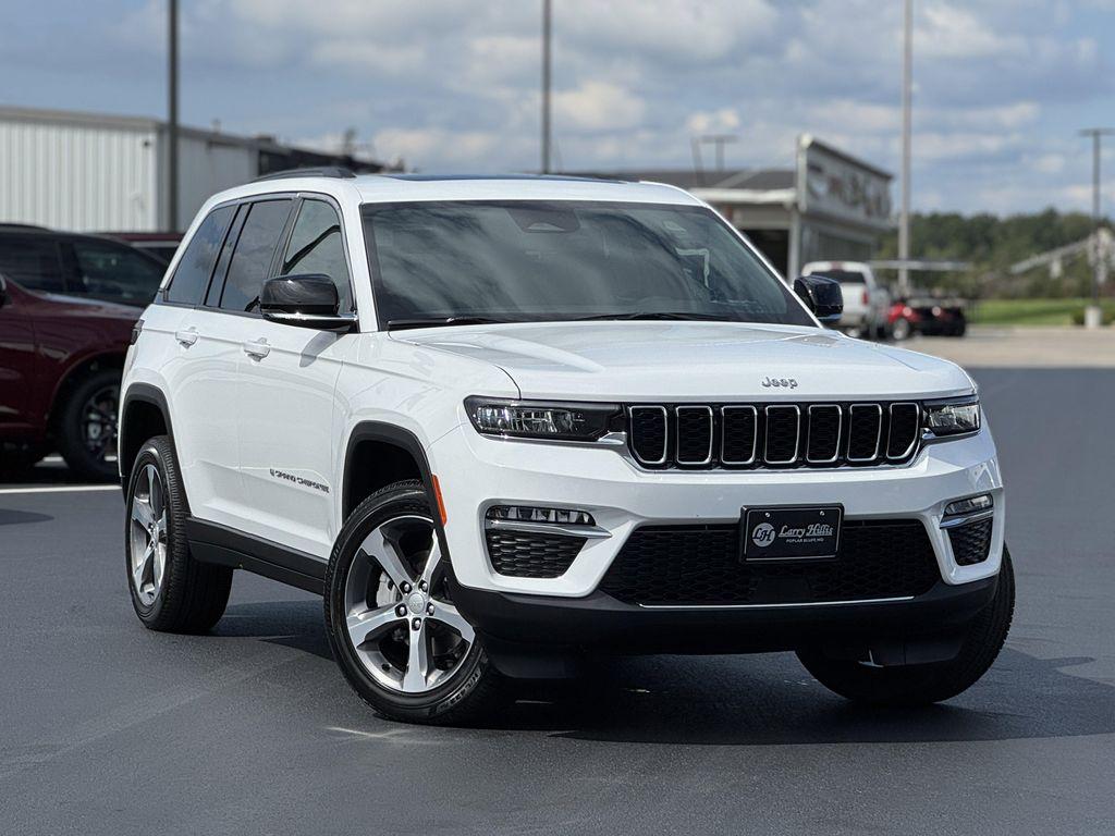 new 2025 Jeep Grand Cherokee car, priced at $53,815