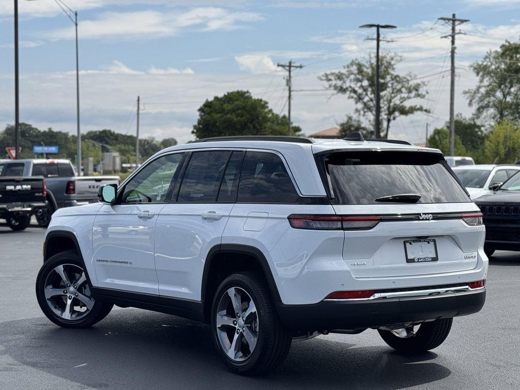 new 2025 Jeep Grand Cherokee car, priced at $53,815