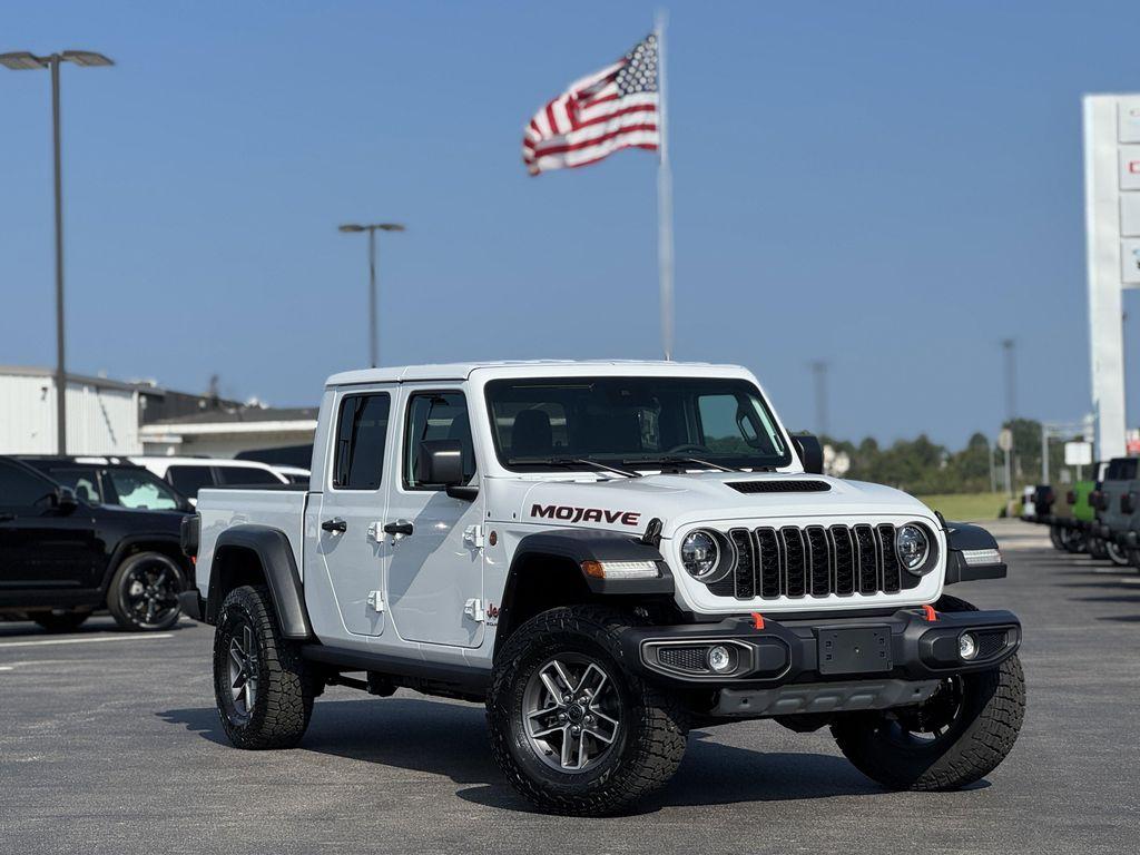 new 2025 Jeep Gladiator car, priced at $46,910