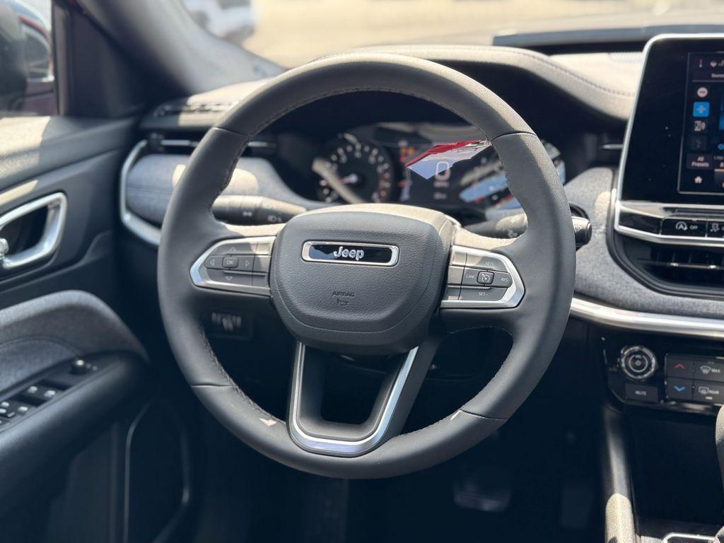 new 2025 Jeep Compass car, priced at $28,897