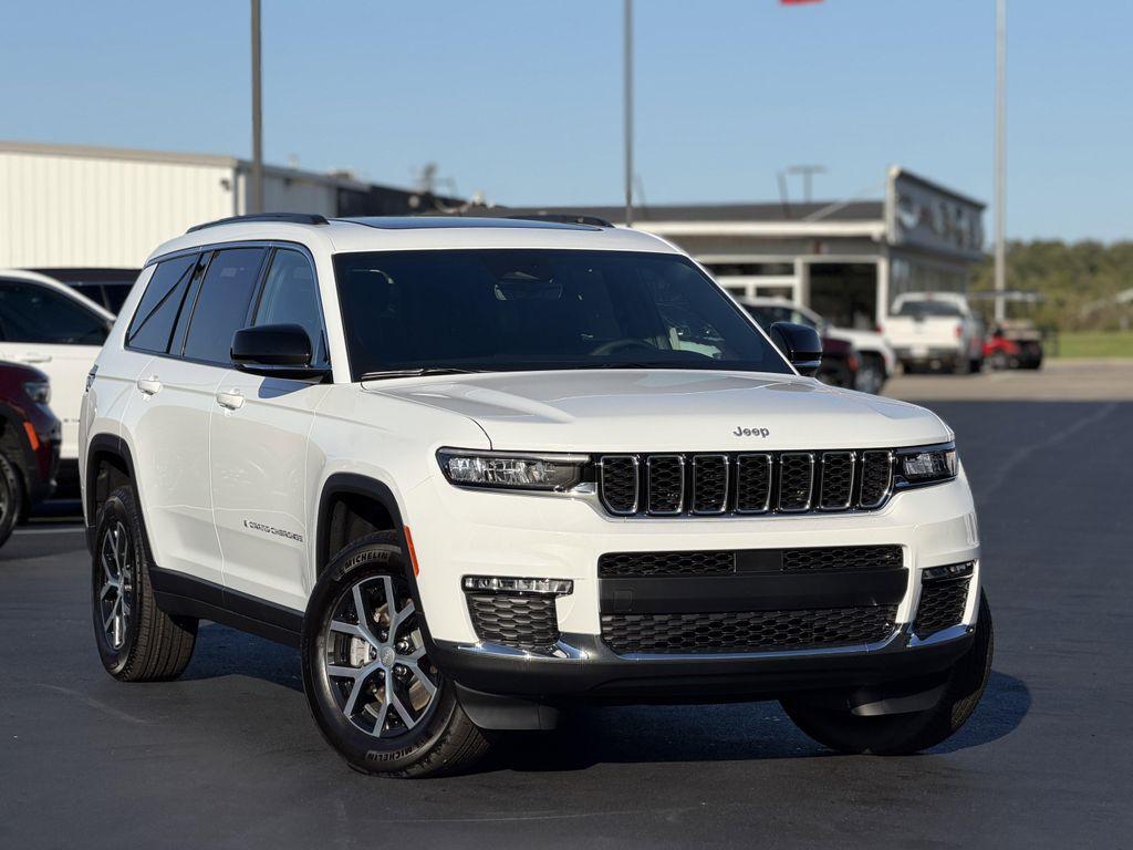new 2025 Jeep Grand Cherokee L car, priced at $46,354