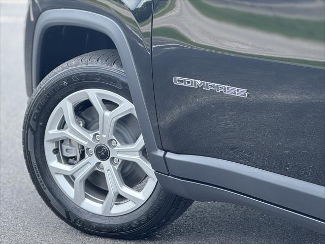 new 2025 Jeep Compass car, priced at $30,760