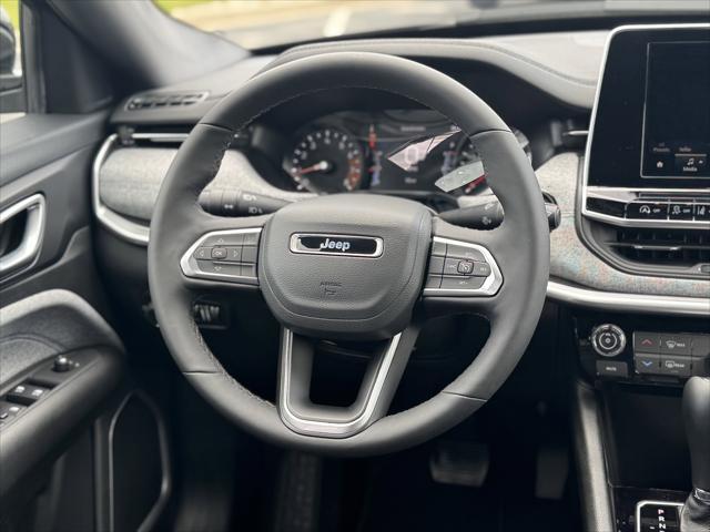 new 2025 Jeep Compass car, priced at $30,760