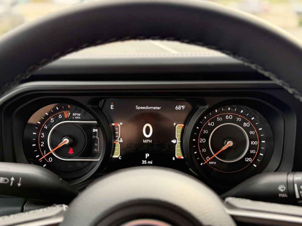 new 2025 Jeep Gladiator car, priced at $48,975