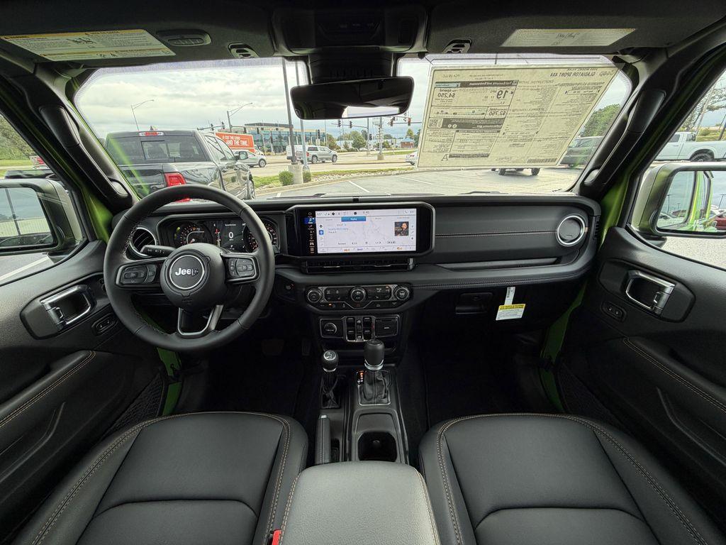 new 2025 Jeep Gladiator car, priced at $48,975