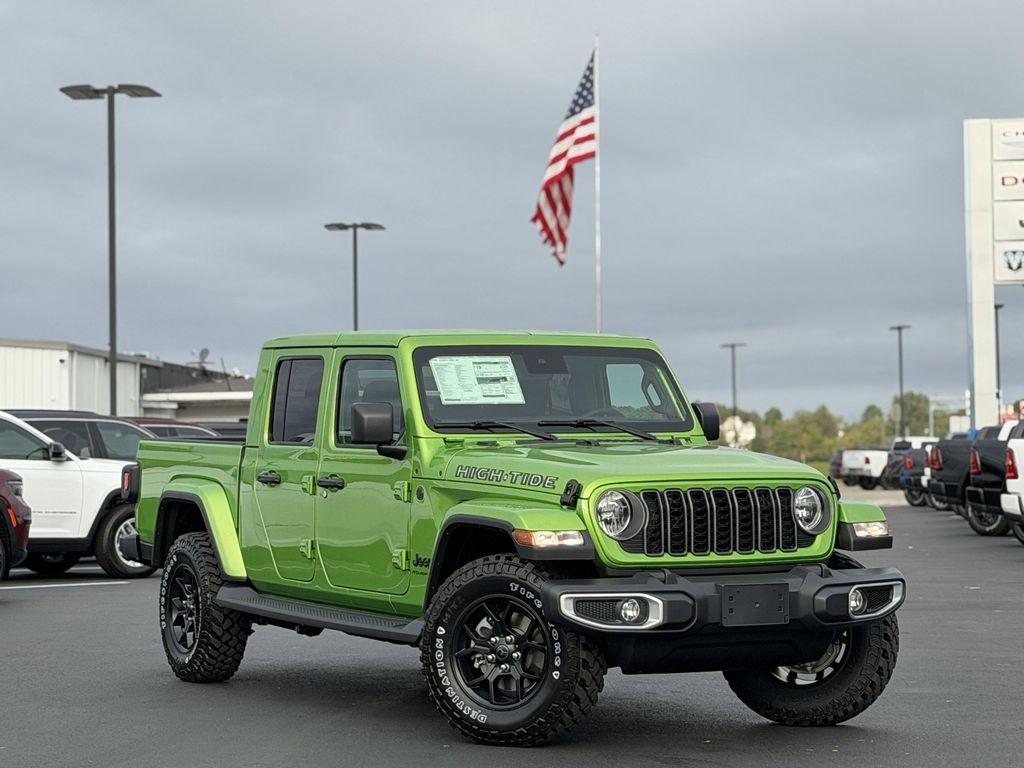 new 2025 Jeep Gladiator car, priced at $48,975