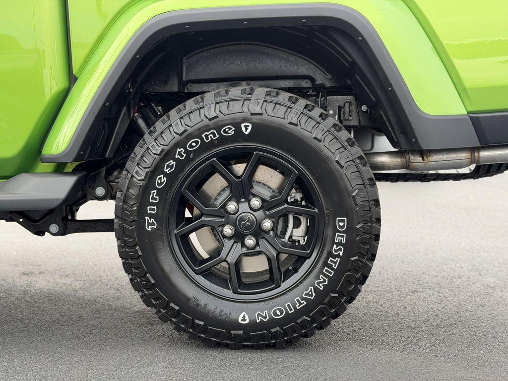 new 2025 Jeep Gladiator car, priced at $48,975