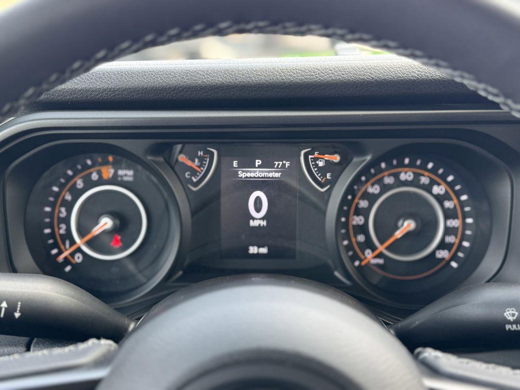 new 2025 Jeep Gladiator car, priced at $47,935
