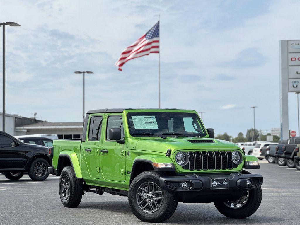 new 2025 Jeep Gladiator car, priced at $43,720