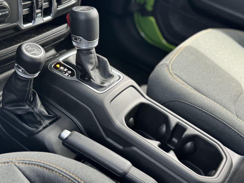 new 2025 Jeep Gladiator car, priced at $47,935