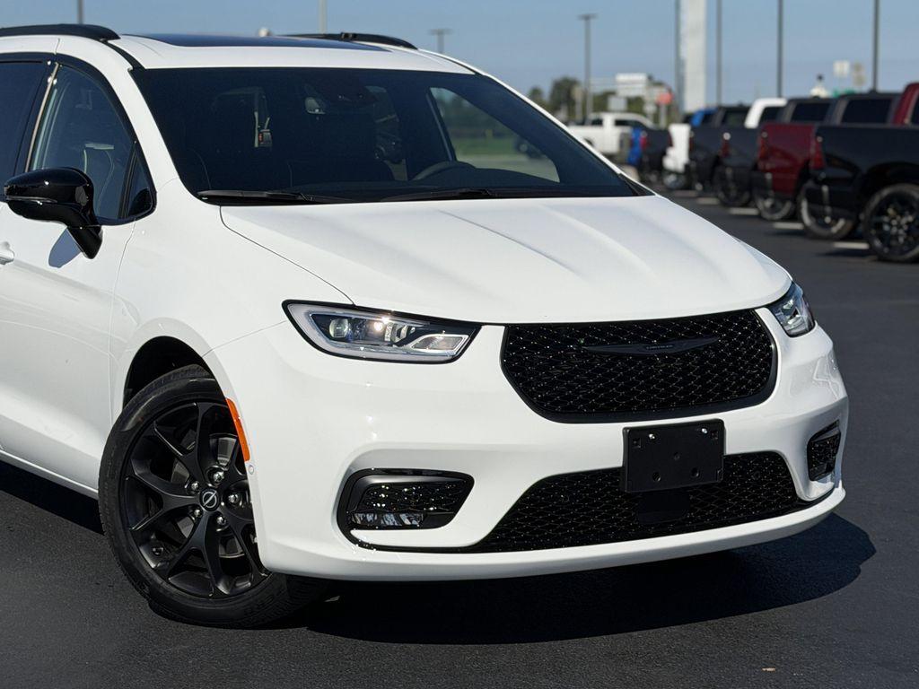 new 2026 Chrysler Pacifica car, priced at $49,379