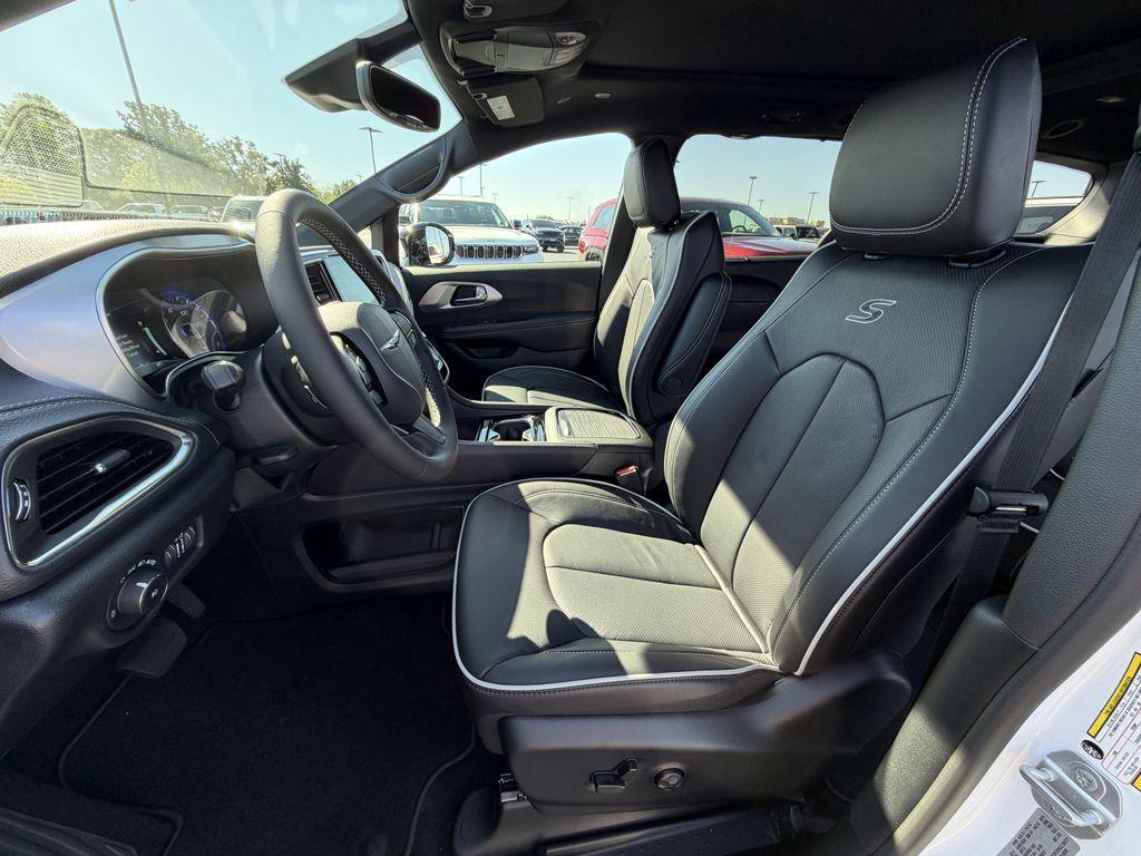 new 2026 Chrysler Pacifica car, priced at $49,379