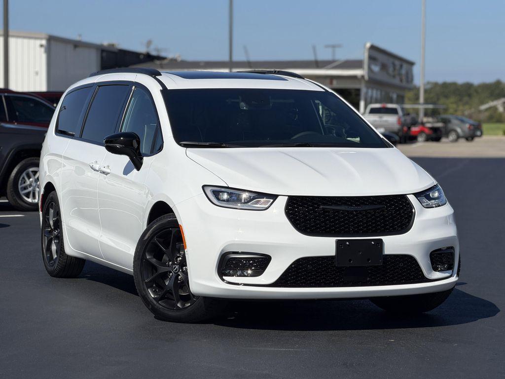 new 2026 Chrysler Pacifica car, priced at $49,379