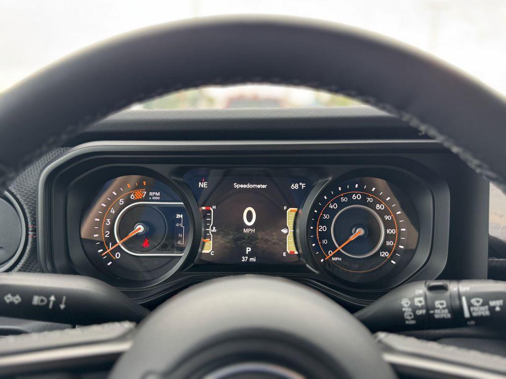 new 2025 Jeep Wrangler car, priced at $64,276