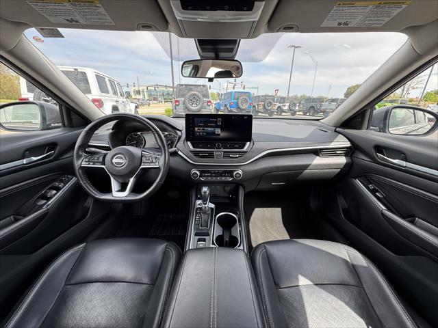 used 2023 Nissan Altima car