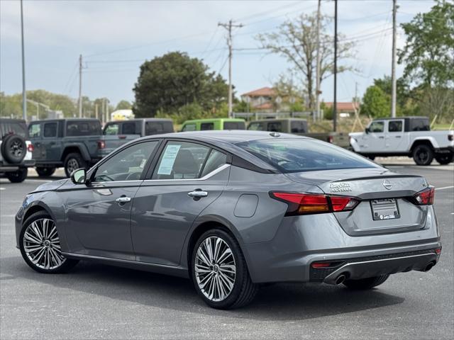 used 2023 Nissan Altima car