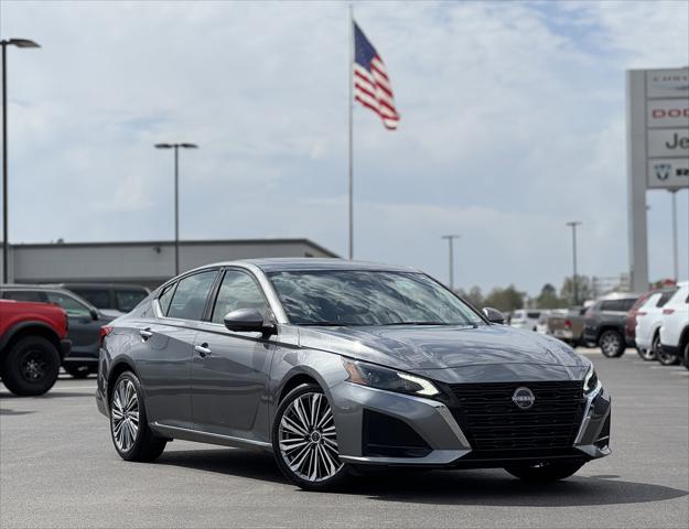 used 2023 Nissan Altima car
