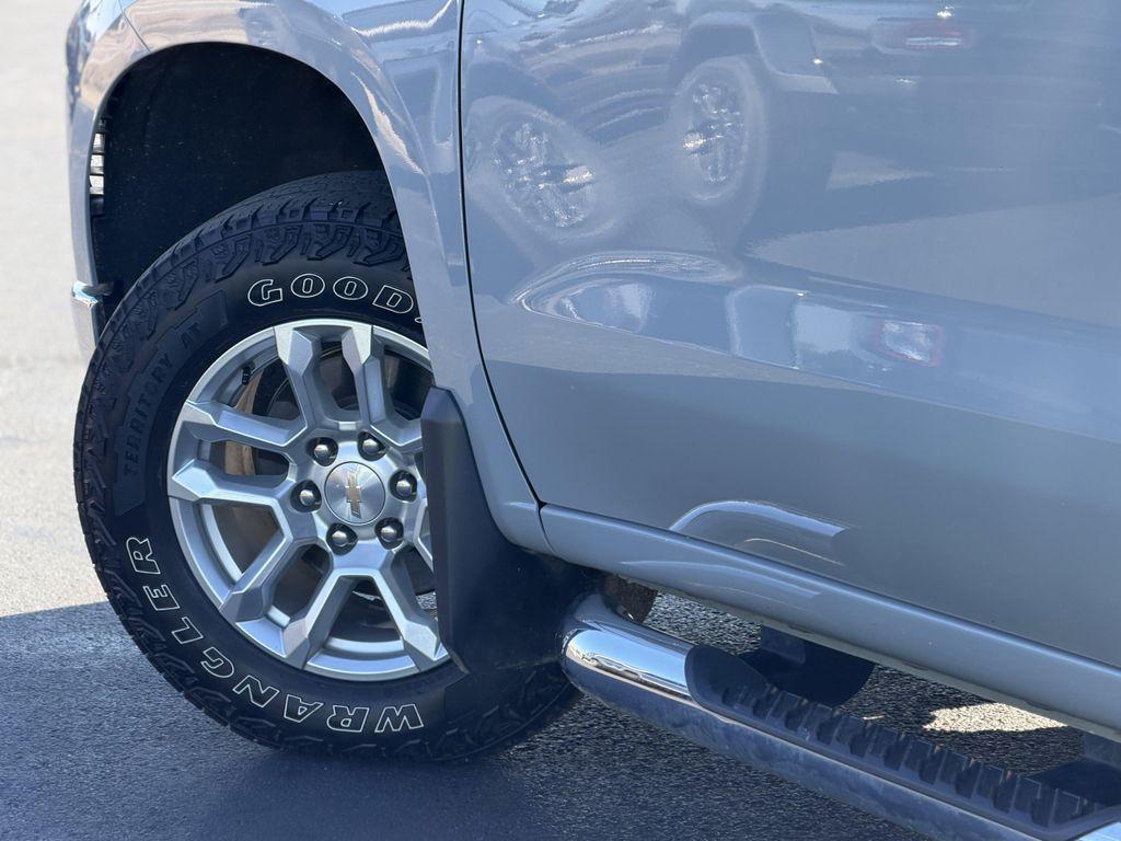 used 2024 Chevrolet Silverado 1500 car, priced at $43,454