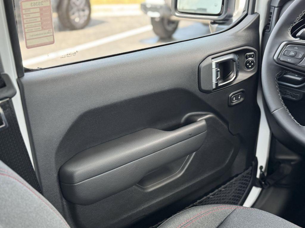 new 2025 Jeep Wrangler car, priced at $58,499