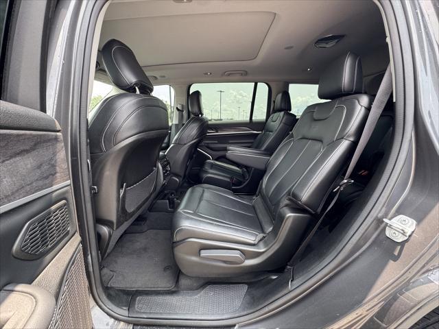 used 2022 Jeep Grand Cherokee L car