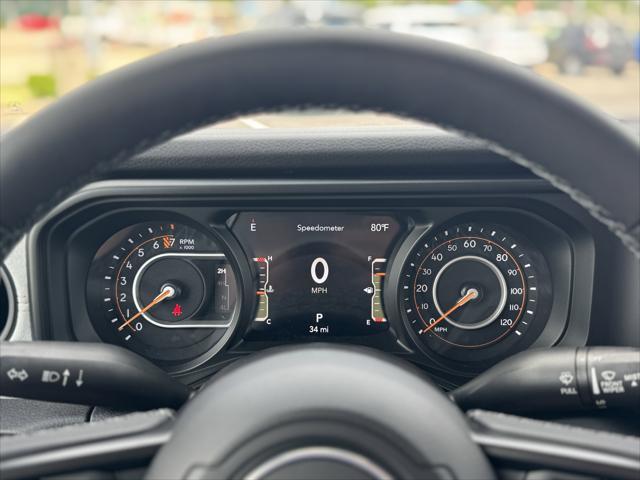 new 2025 Jeep Gladiator car, priced at $53,035